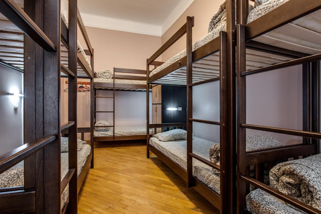 Centrum Hostel إلفيف المظهر الخارجي الصورة