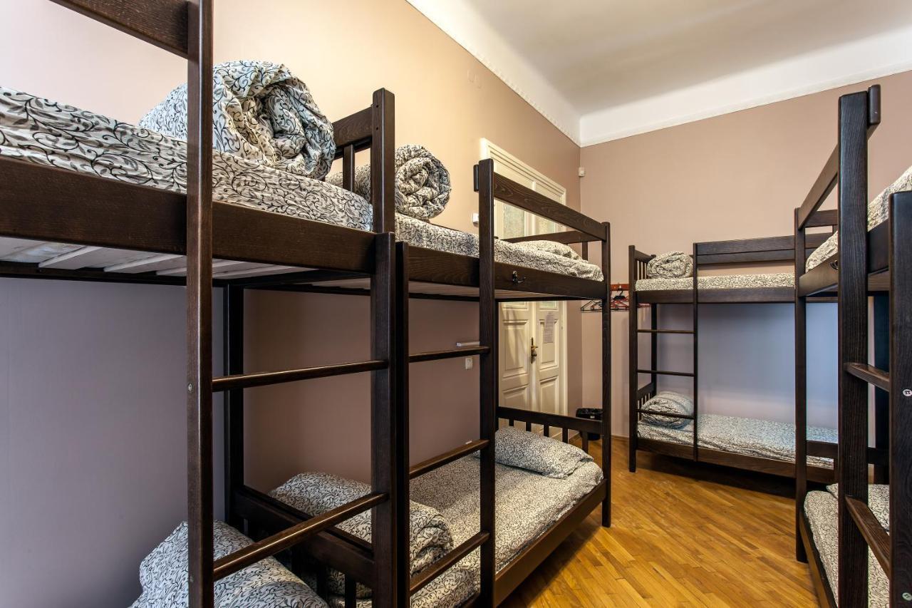 Centrum Hostel إلفيف المظهر الخارجي الصورة